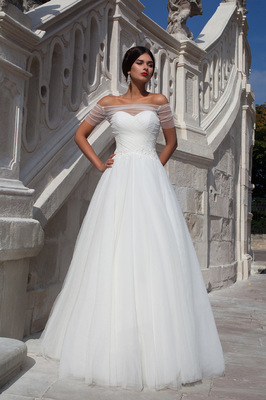 mary meyska - Crystal Design lookbook 15