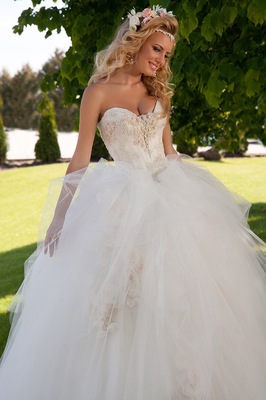 mary meyska - Oksana Mukha Bridal SS15