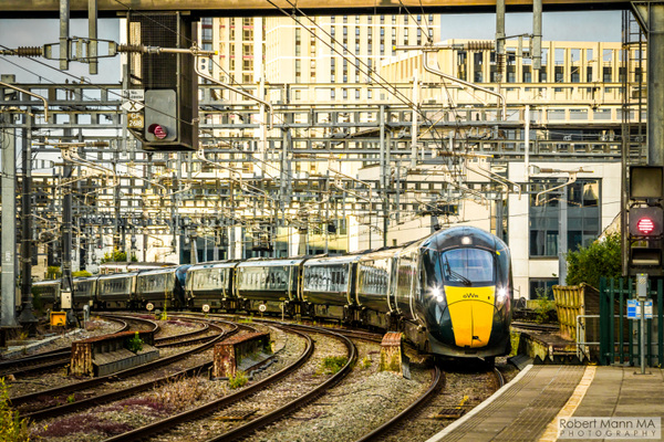 Robert Mann MA Photography - Cardiff Central Rail Station