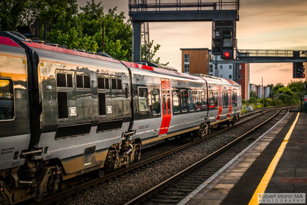 Robert Mann MA Photography - Cardiff Central Rail Station