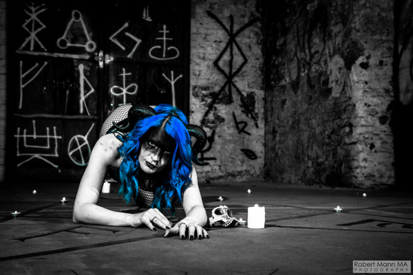 Robert Mann MA Photography - Miss Militia