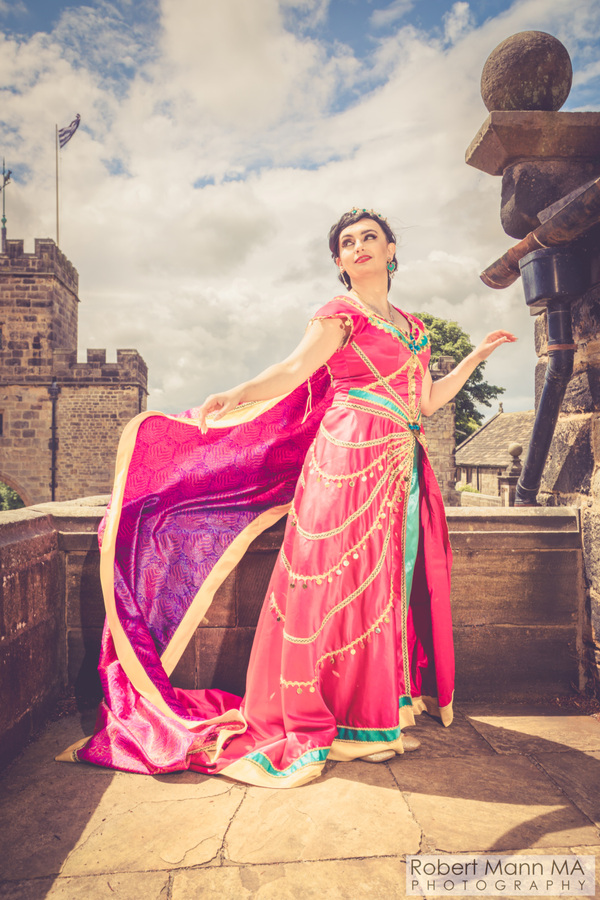 Robert Mann MA Photography - meera_onthewall_cosplays