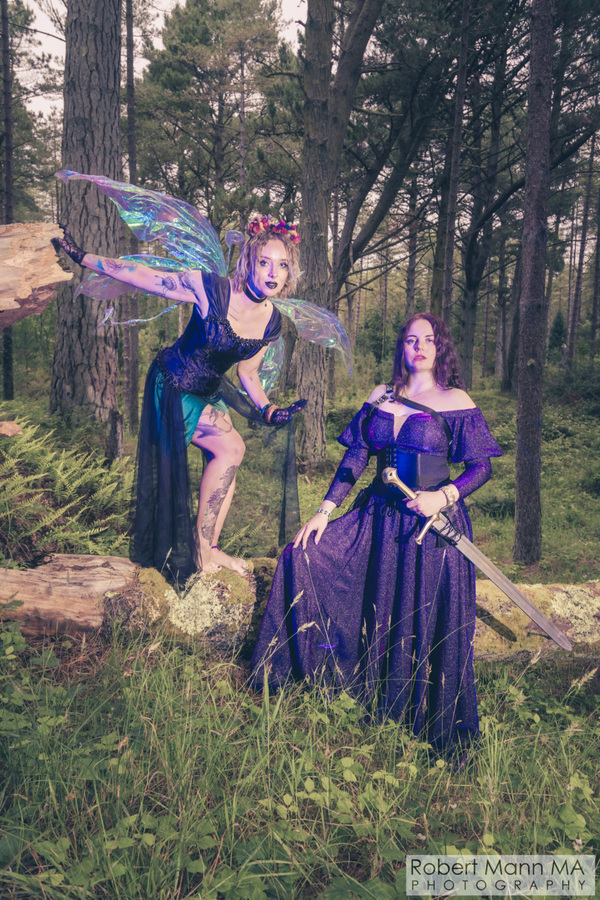 Robert Mann MA Photography - Emily & Verity