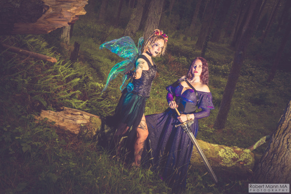 Robert Mann MA Photography - Emily & Verity