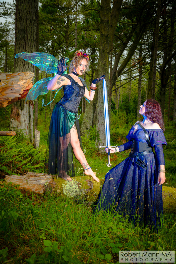 Robert Mann MA Photography - Emily & Verity