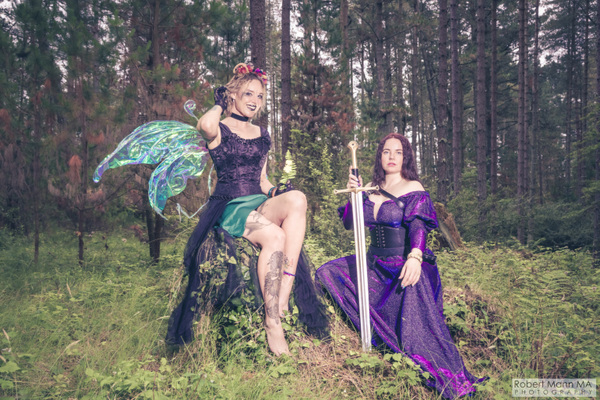 Robert Mann MA Photography - Emily & Verity