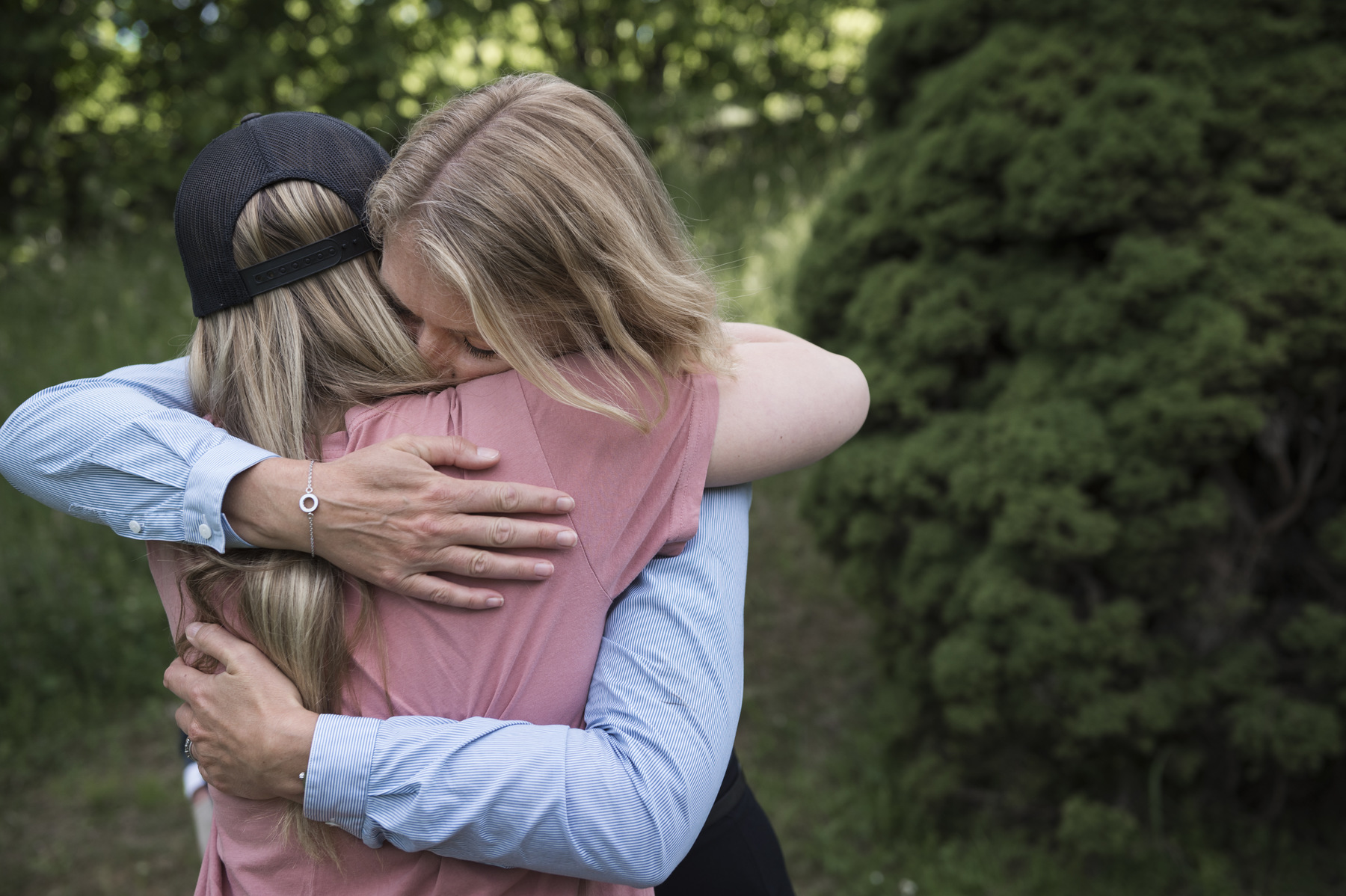 Photographer Anna Tärnhuvud - Malin spent the one-year anniversary of the accident together with her mom who has been a big support during the recoveru process. - Our familys rebel, the most stubborn, the most creative human being known, Jenny describes her daughter.