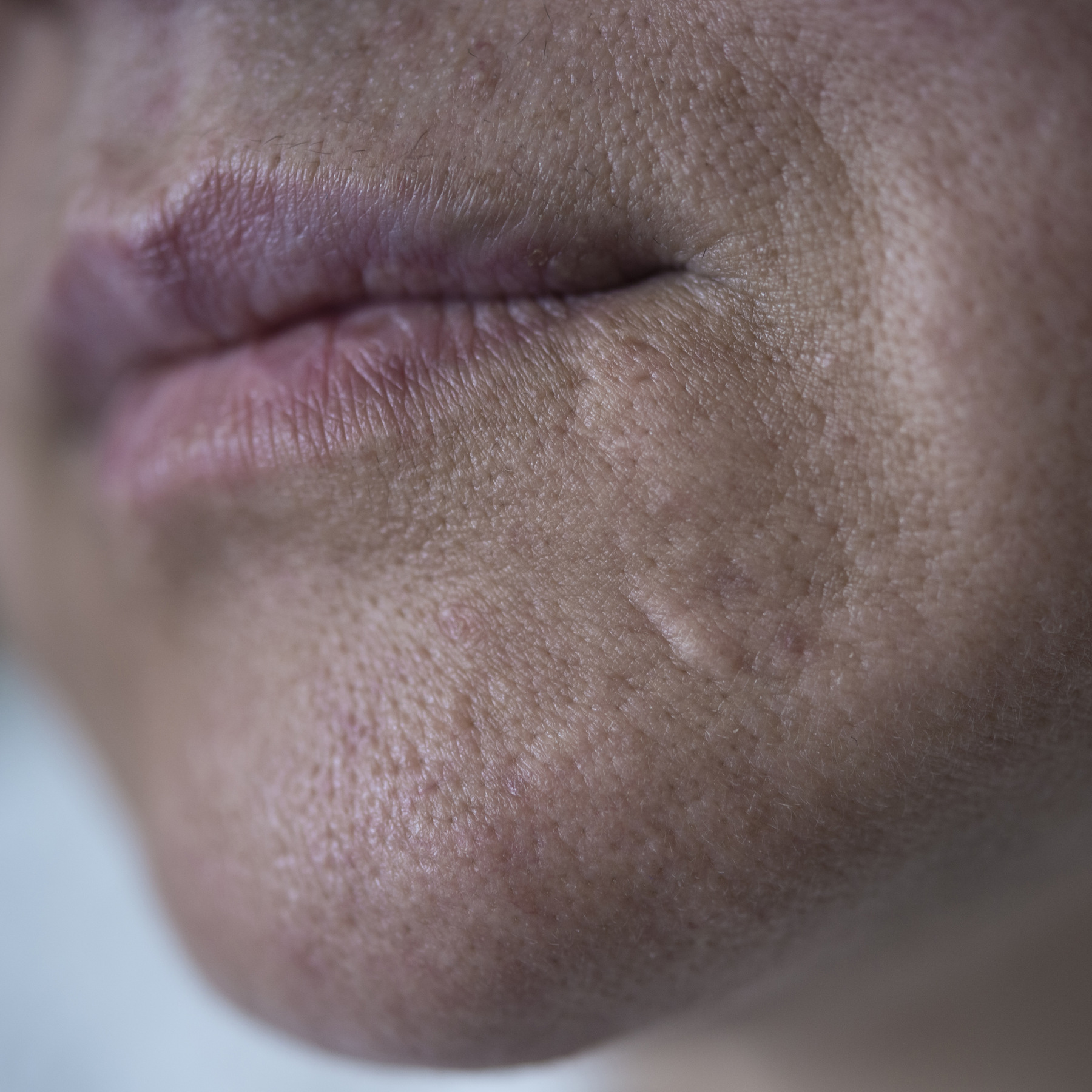 Photographer Anna Tärnhuvud - Helena has lived her entire life under honor oppression. For Aftonbladet