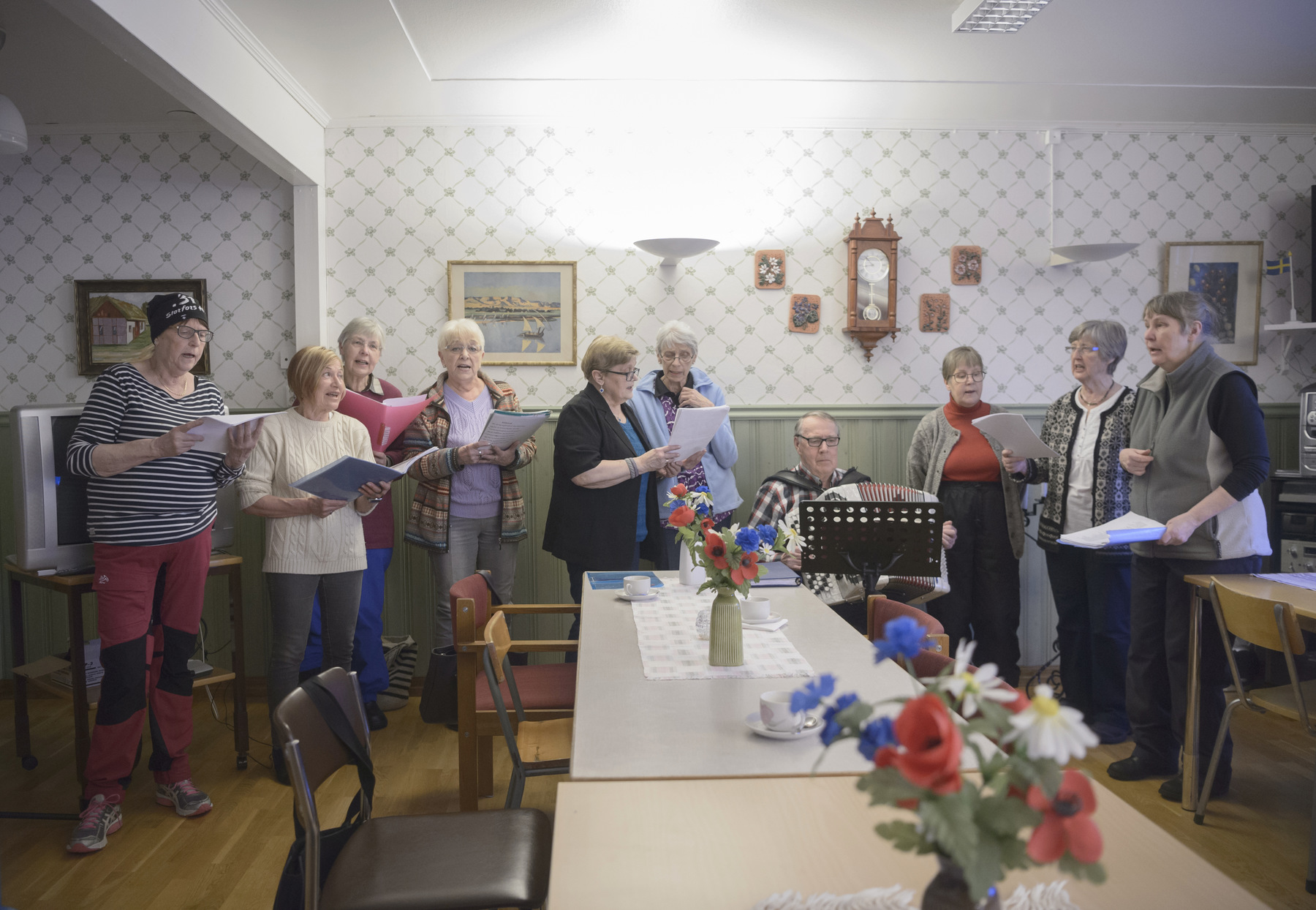 Photographer Anna Tärnhuvud - The choir in Teurajärvi. 