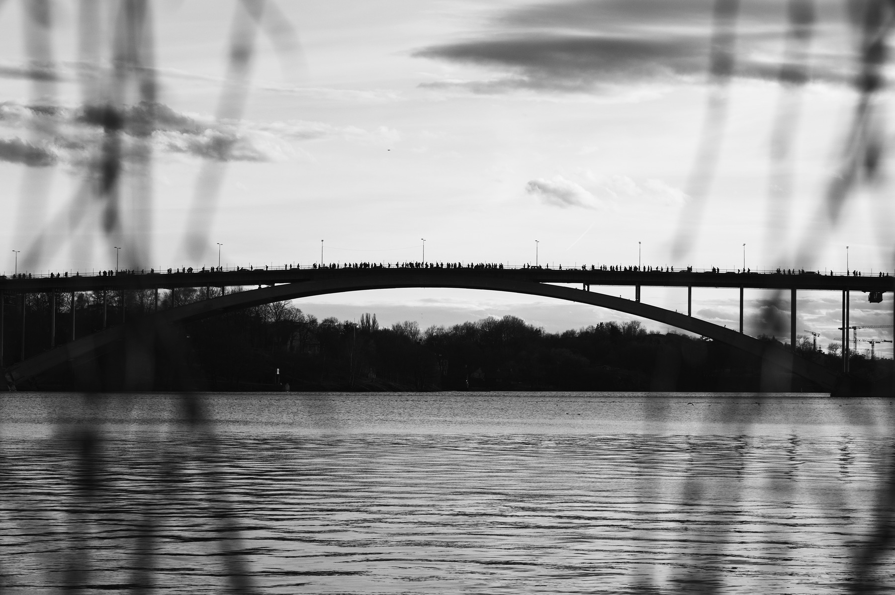 Photographer Anna Tärnhuvud - People on their way home after the terrorist attack. Stockholm 7 april, 2017. AFtonbladet.