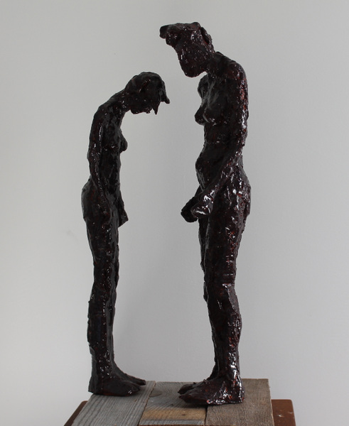 Galerie op 11 - keramiek figuren op plateau 39-15