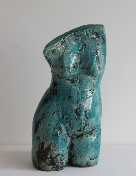 Galerie op 11 - Keramiek Vrouw torso blauw aqua craqele glazuur28-15 cm