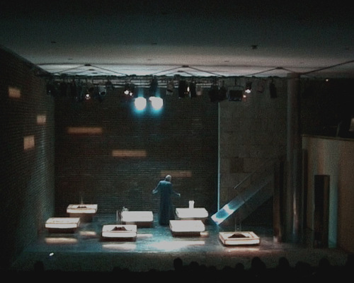 João Henriques_OPEREVER - The little girl from the Sea by Breyner/Graça.