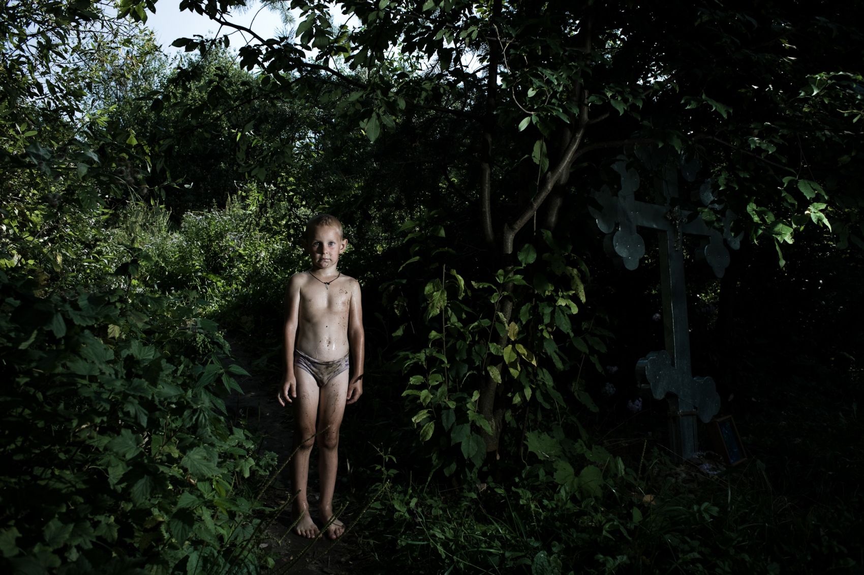 Konstantin Salomatin - Filipp Bronnikov near the saint spring Pokrov. Diveevo, Nizhny Novgorod region, Russia. 2011