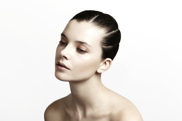 Noemie Masselin Make-Up ,Hair Artist - Updo -blog Stephane Bodin Photo by Eleonora Bravi Hairstylist :Stéphane Bodin
