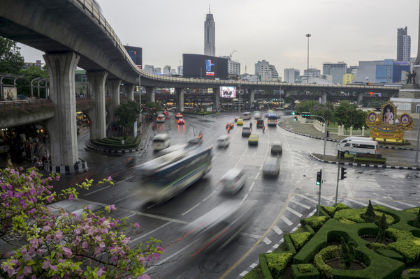Leyla Kazim | Photography - Victory Monument roundabout, Bangkok - Thailand