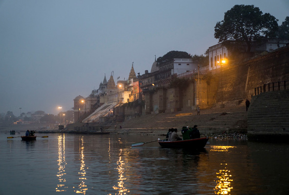 Leyla Kazim | Photography - Varanasi - India