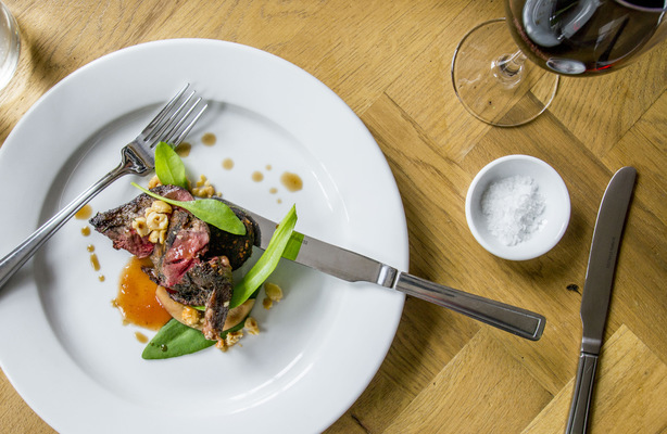 Leyla Kazim | Photography - The Hour Glass - South Kensington