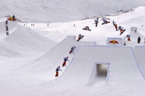 PaoloCipriani Imagestalk - Redbull SnowPalio in Cervinia. Redbull photofiles.