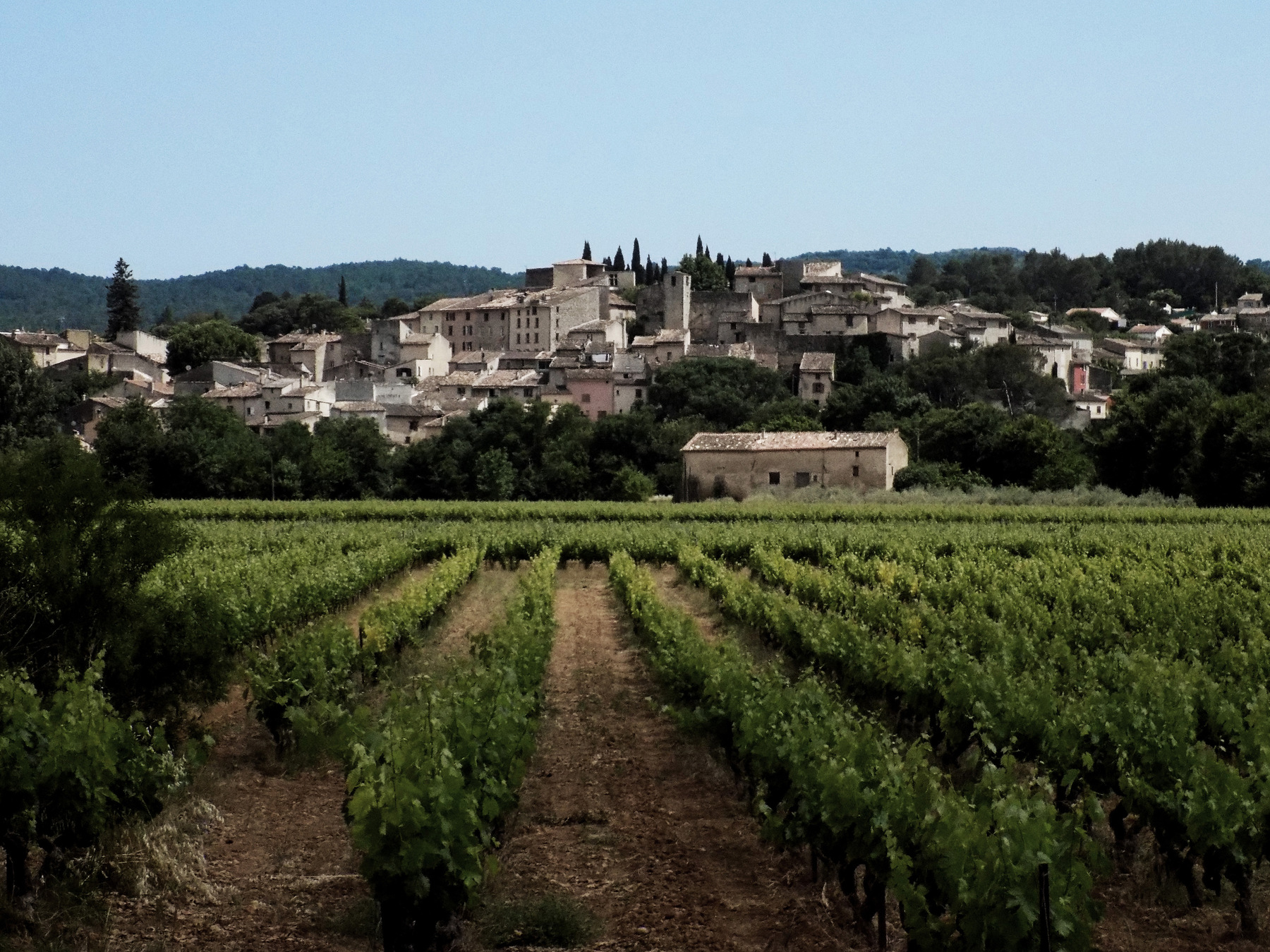 studio svart ateljé vit - Village in Provence