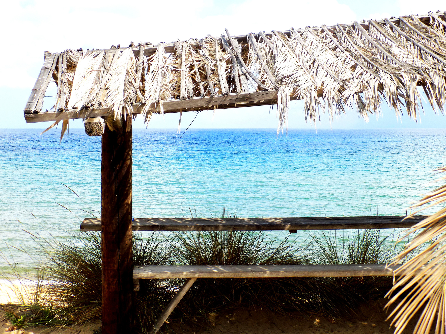 studio svart ateljé vit - View from the beach tavern