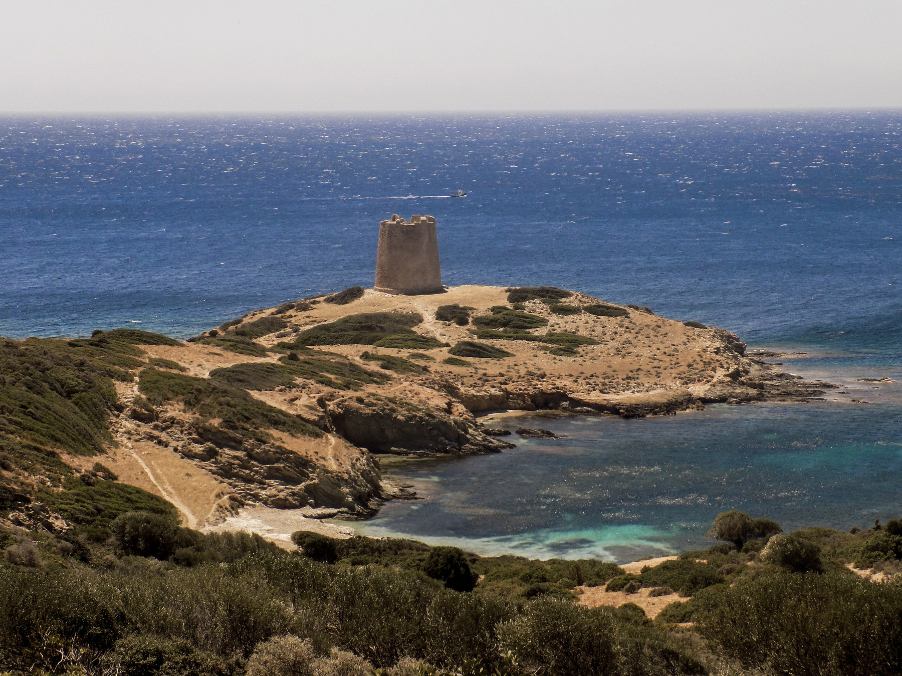 studio svart ateljé vit - Defense Tower at Sardinia