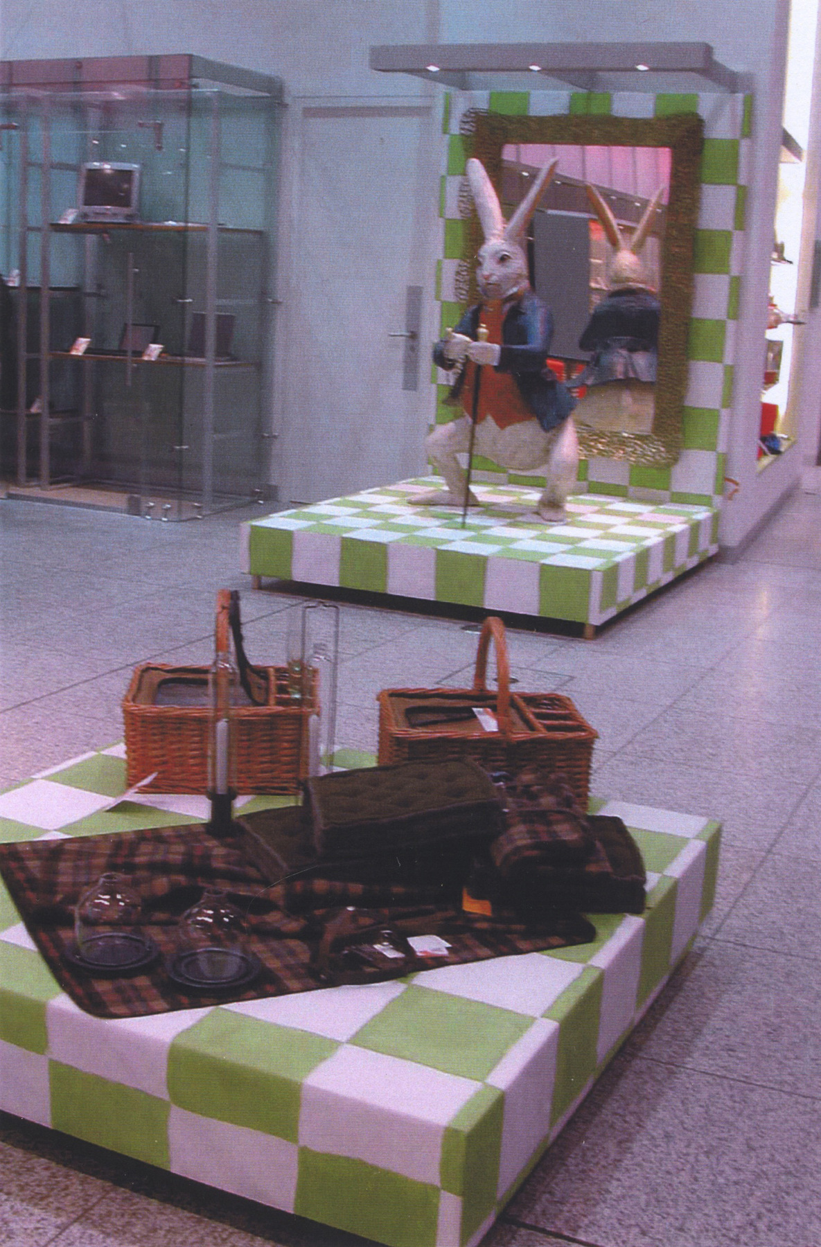 heikeschroeder.com - Alice in Wonderland im Metropol