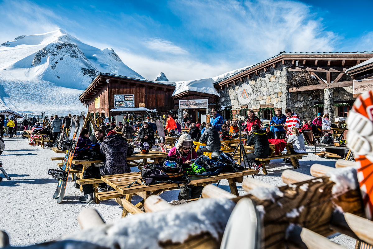 Fabien Delairon photographe en Architecture - Restaurant Le Panoramic à Tignes