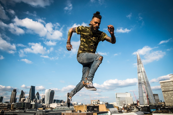 David Wallace Shoots Photographer - Running over London