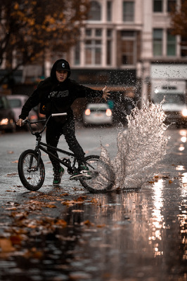David Wallace Shoots Photographer -