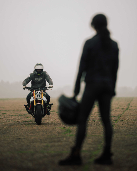 David Wallace Shoots Photographer -