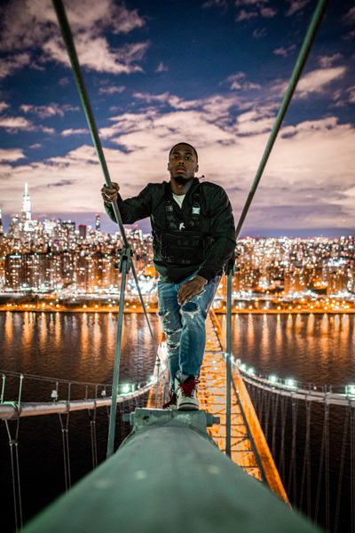 David Wallace Shoots Photographer -