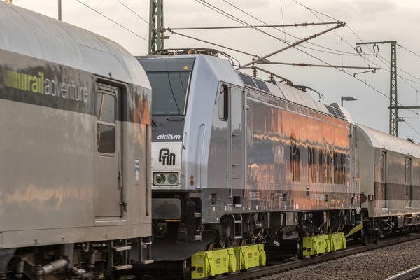 Kai Michael Neuhold - Fotojournalist - railadventure unterwegs