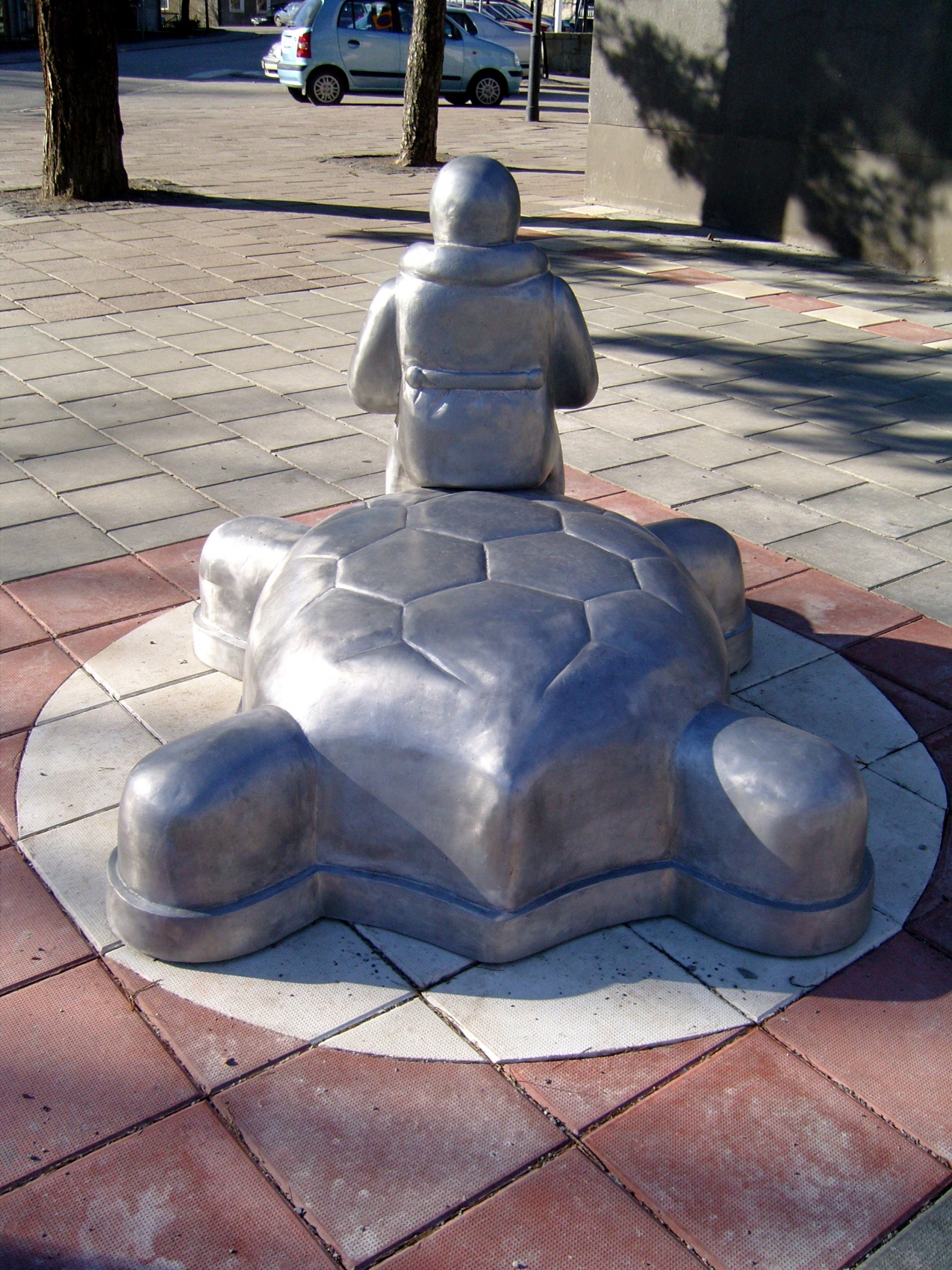 www.lenaflodman.com - Depot and Turtlerallydriver, aluminum + stainless steel + ground pattern. Placed in Blackeberg centrum as a gift from Familjebostäder to Blackeberg 2008