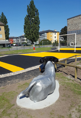 www.lenaflodman.com - Kon, fibreglass + aluminum One of five sculptures in Kotten & Co for Geijerskolan Limhamn, Malmö. Inaugurated 22 Sept 2017.