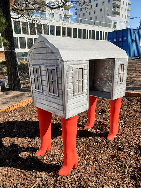 www.lenaflodman.com - House on Boots, aluminium 2019 Svanhöjdens förskola, Nacka kommun