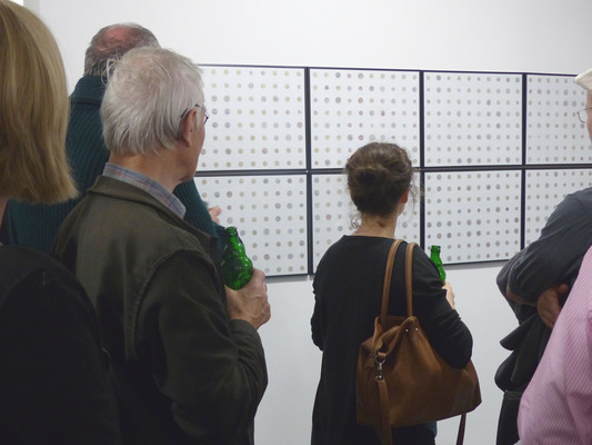 Philipp Valenta - Money Works 2, Haus am Lützowplatz, Berlin, 2014 (photo Katharina Schilling)