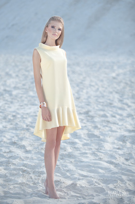 Dubai Photographer underwater, fashion, commercial, corporate, wedding - Editorial with new collection of Agnieszka Światły dresses.
