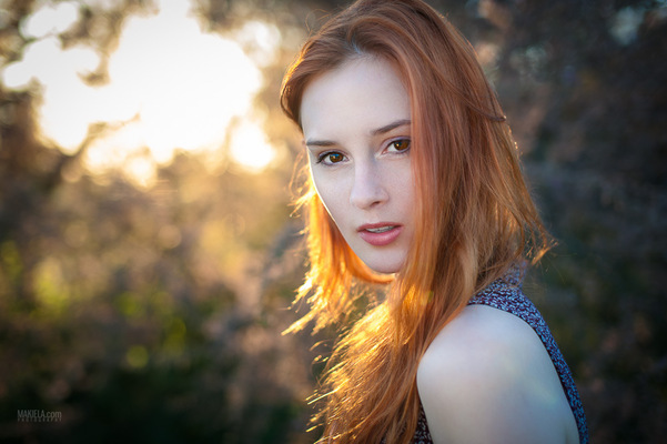 Dubai Photographer underwater, fashion, commercial, corporate, wedding -
