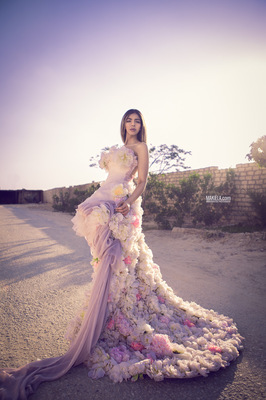 Dubai Photographer underwater, fashion, commercial, corporate, wedding -