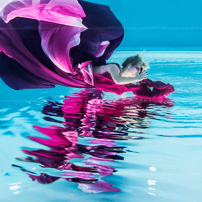 Dubai Photographer underwater, fashion, commercial, corporate, wedding - Underwater shoot for designer model Kinga Klepacka