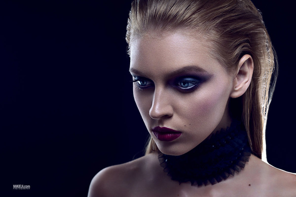 Dubai Photographer underwater, fashion, commercial, corporate, wedding -