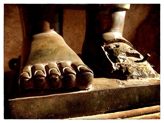Andrew Bannerman-Bayles - Partially looted Buddhist staute Vientiane, Laos