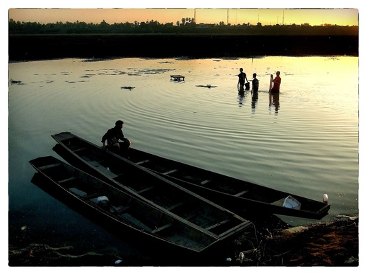 Andrew Bannerman-Bayles - Mekong fishermen Vientiane, Laos