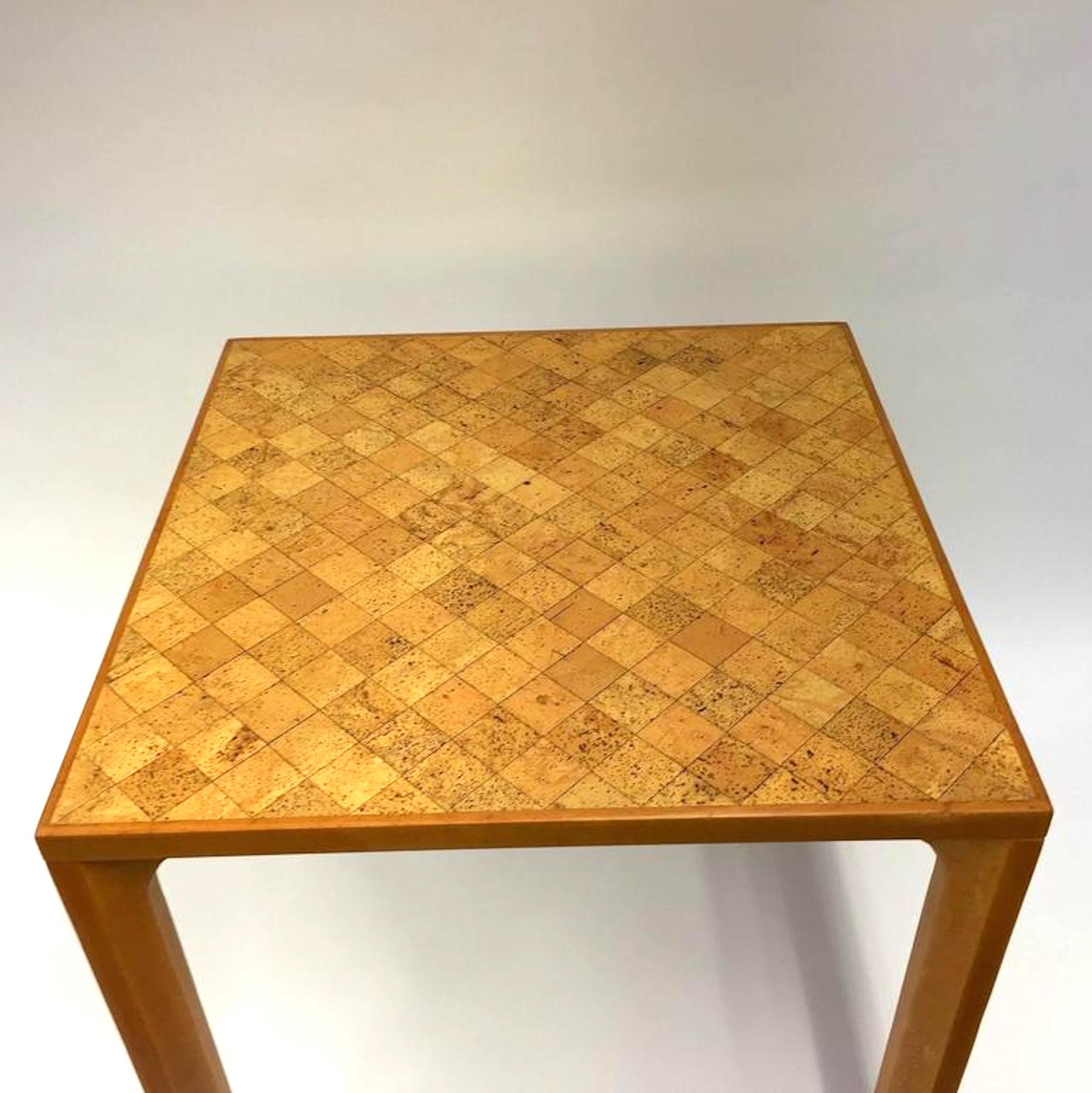 PK70(40cm) Poul Kjærholm table PP Møbler PK40™ table designed by